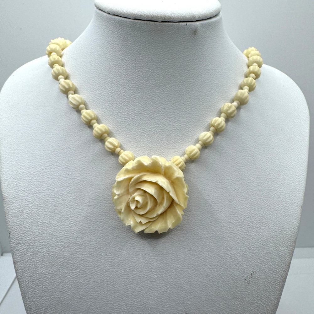 Vintage Carved Rose Pendant Brooch Necklace Cream Fluted Beads Romantic Femenine